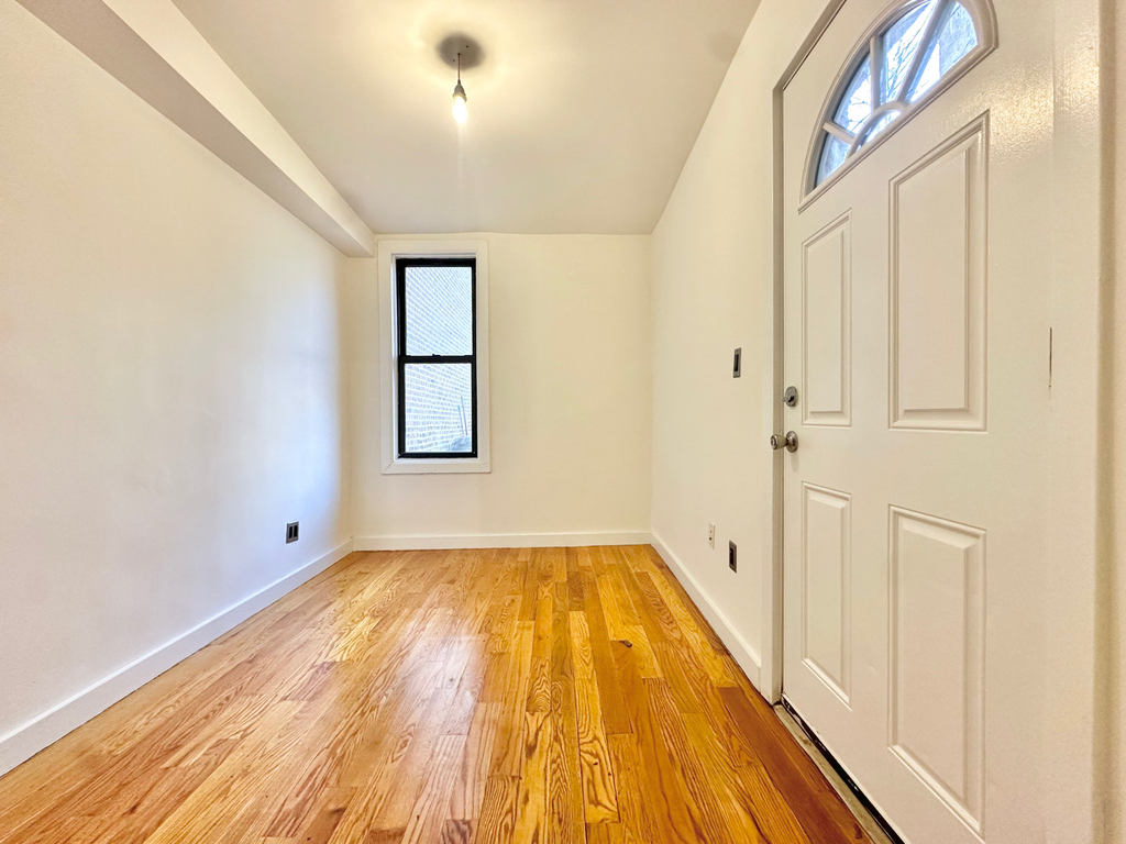1145 Dean Street - Photo 3