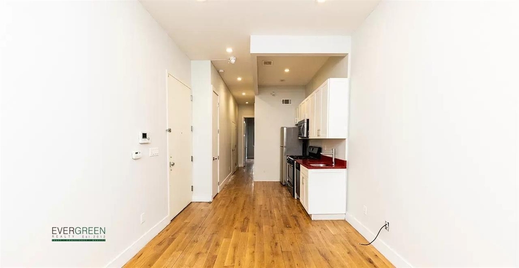 186 Wilson Avenue - Photo 2