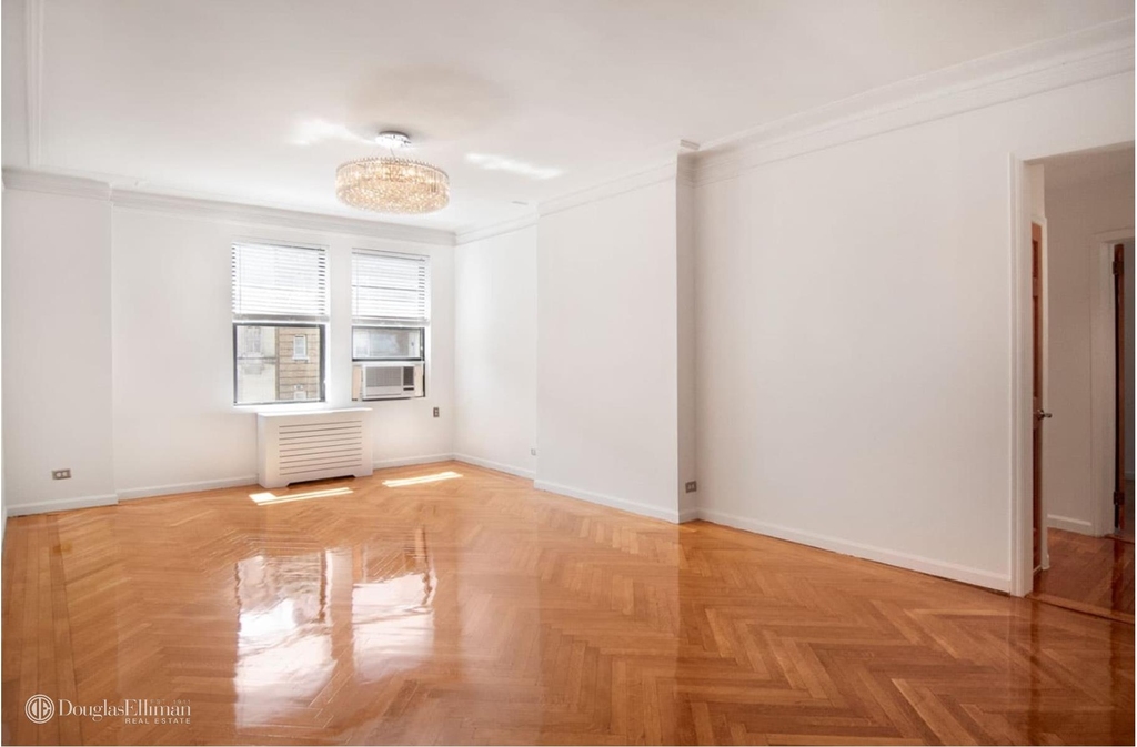 575 W End Ave - Photo 2