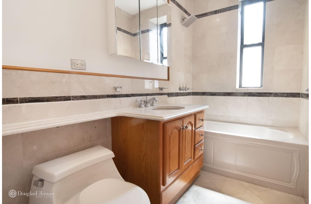 575 W End Ave - Photo 10