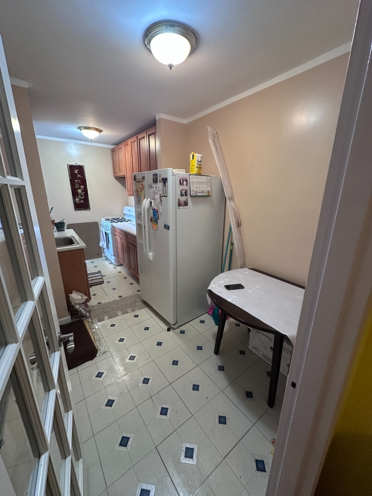 83-35 139 Street, Briarwood - Photo 8