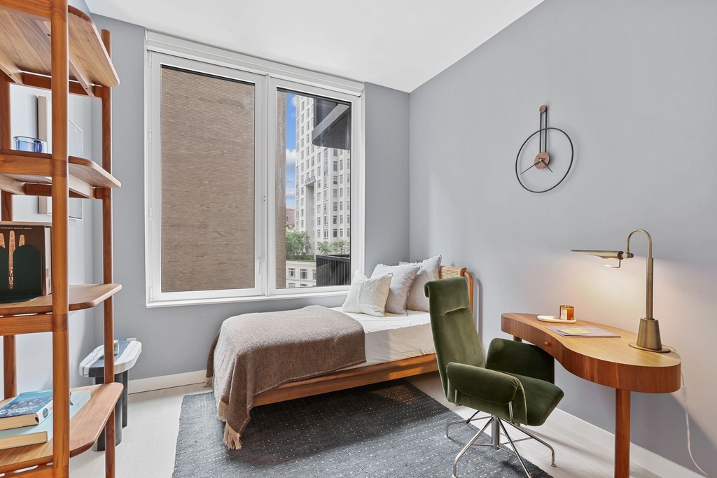West 60th Street - Photo 3
