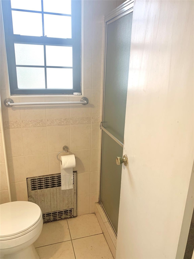 184th Street - Photo 19