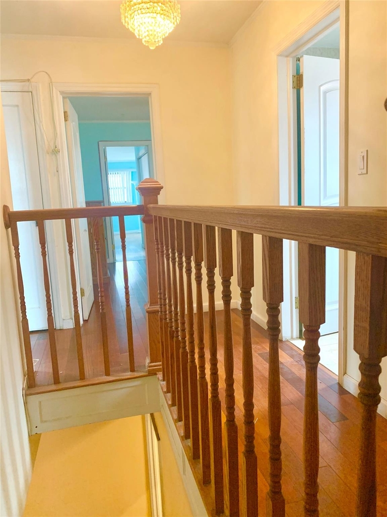 184th Street - Photo 12