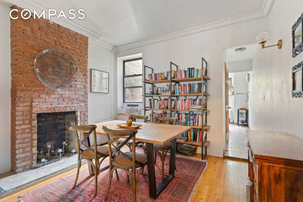347 5th Avenue - Photo 0
