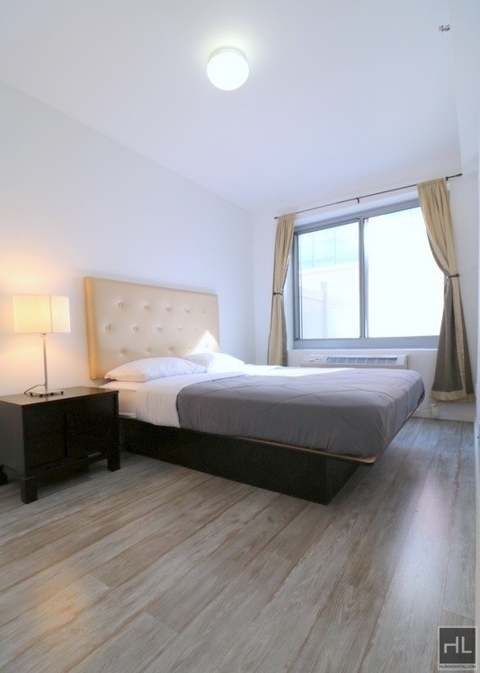 West 48 Street - Photo 2
