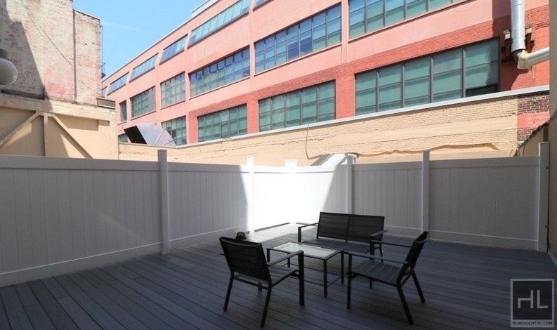 West 48 Street - Photo 6