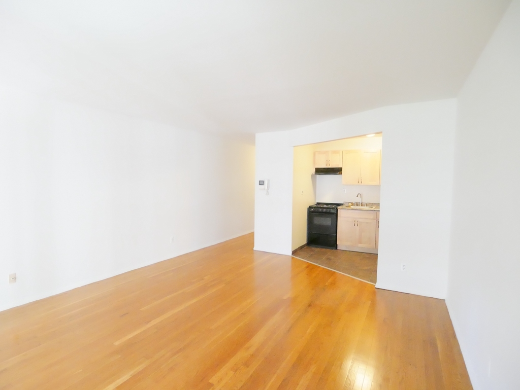 70 East 12th Street - Photo 6