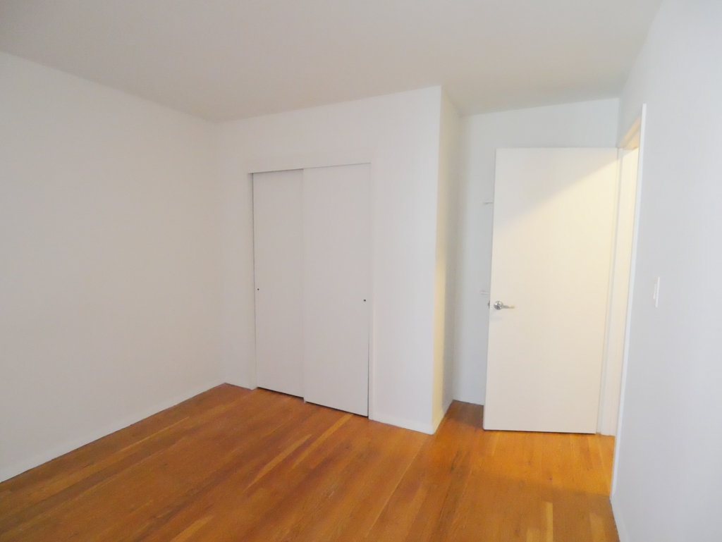 70 East 12th Street - Photo 9