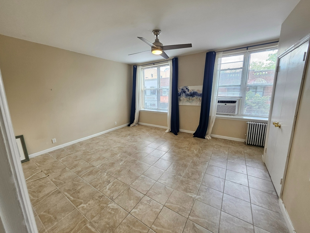 113 Bay Ridge Avenue - Photo 0