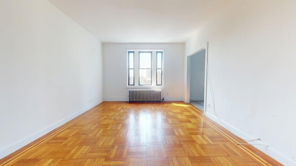 108-02 72nd avenue - Photo 2