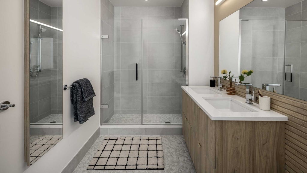 10th Avenue - Photo 2