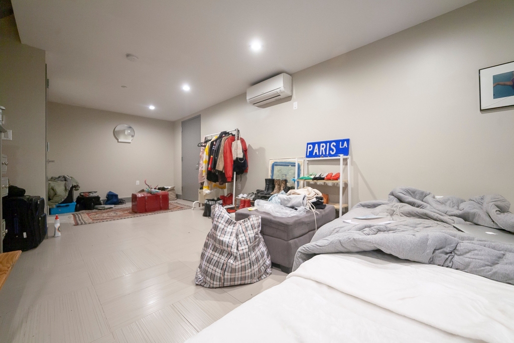337 Melrose Street - Photo 4
