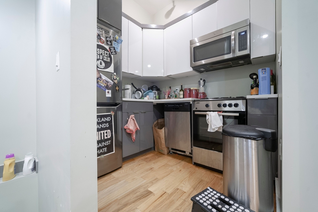 337 Melrose Street - Photo 1