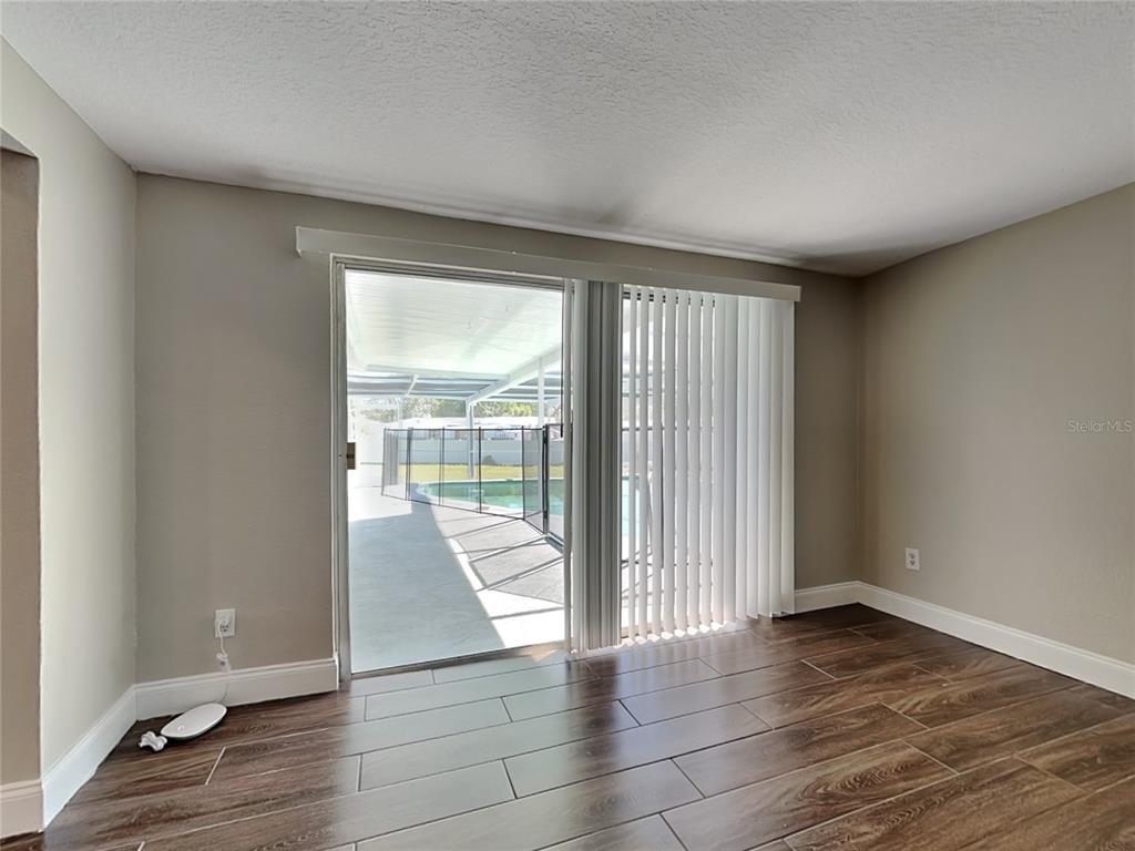1141 Barbara Court - Photo 4