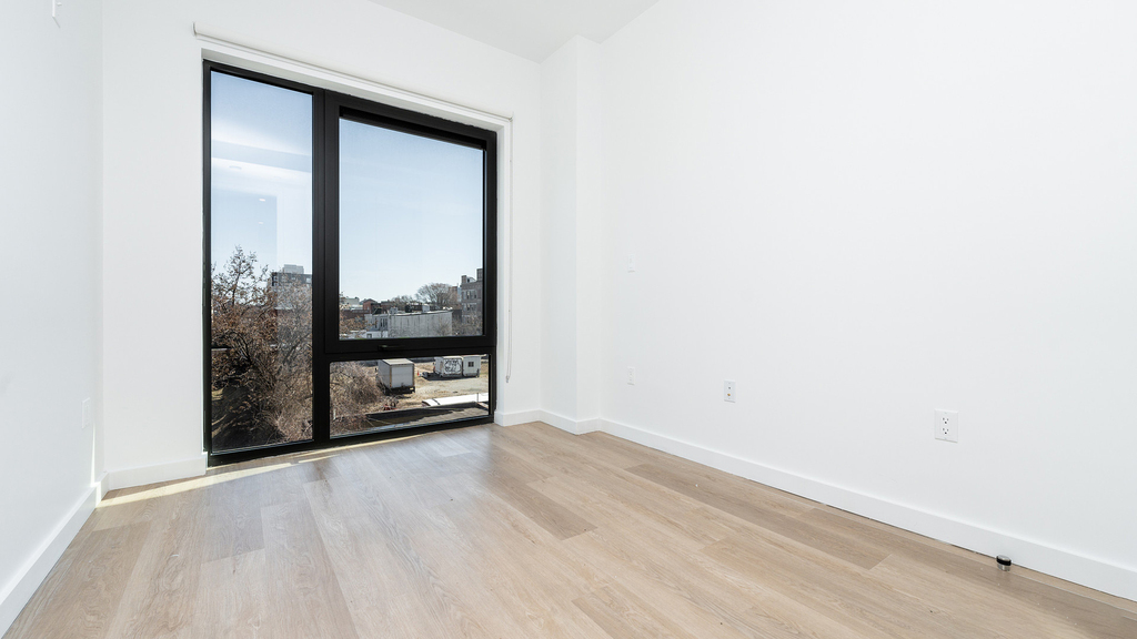 527 Grand Avenue - Photo 7