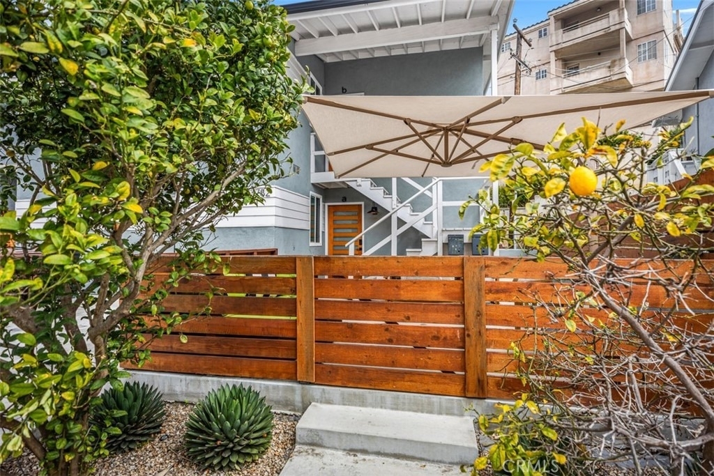 33782 Robles Drive - Photo 4