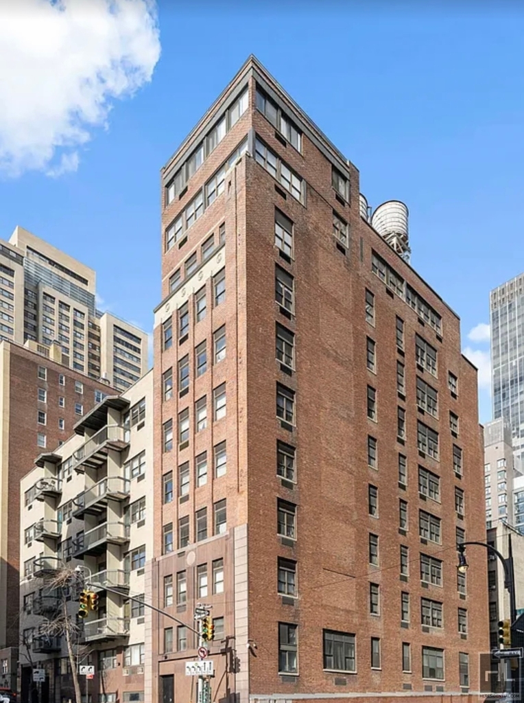 East 37th Street - Photo 12
