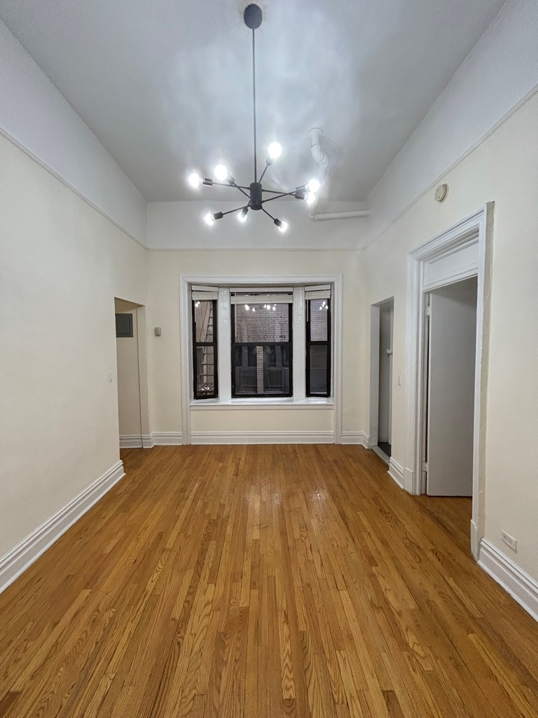 220 West 98th Street - Photo 5