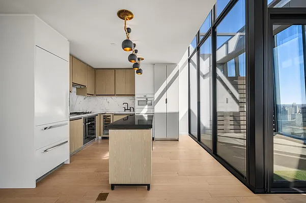 626 1st Avenue - Photo 8