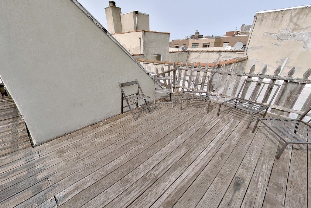 338 East 100th Street - Photo 2