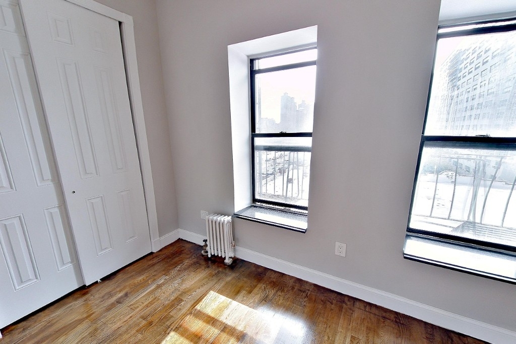 338 East 100th Street - Photo 4