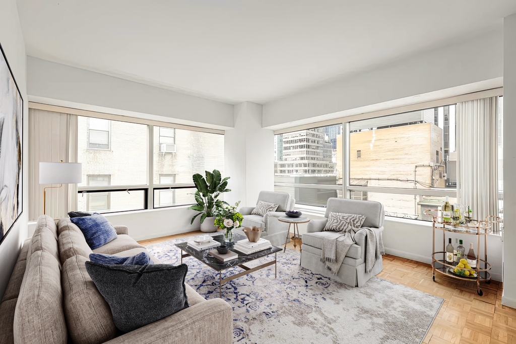 500 Park Avenue - Photo 1