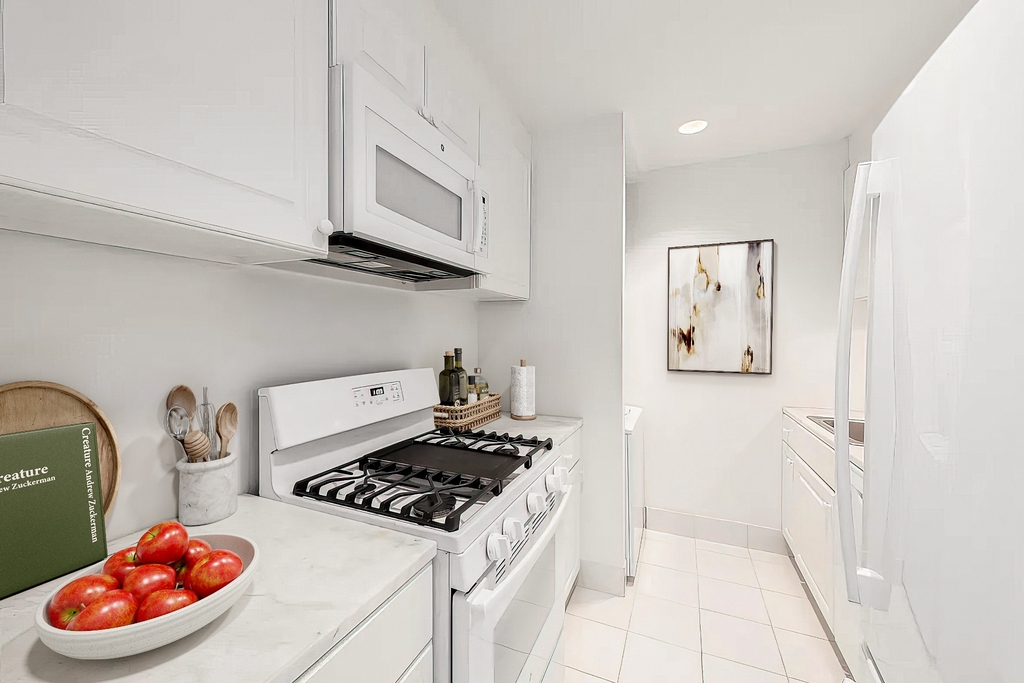 500 Park Avenue - Photo 3