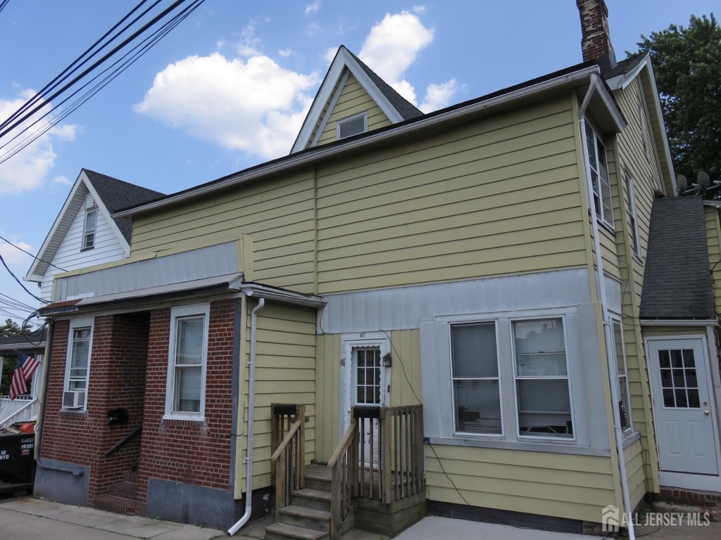 417 Henry Street - Photo 0