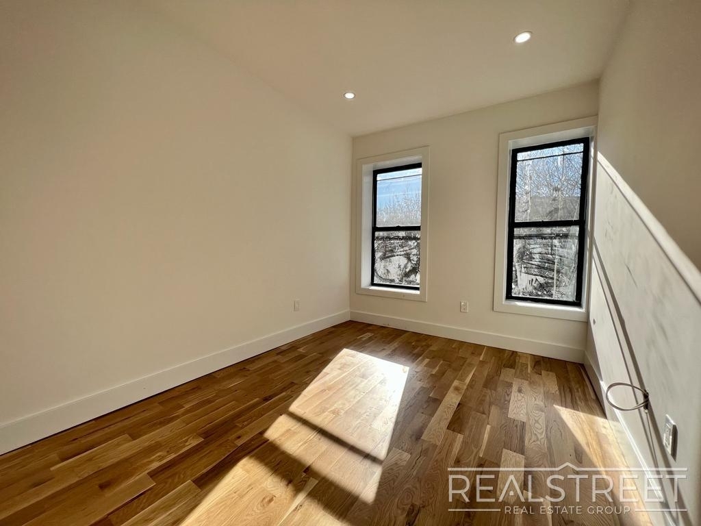 1172 Fulton St - Photo 6