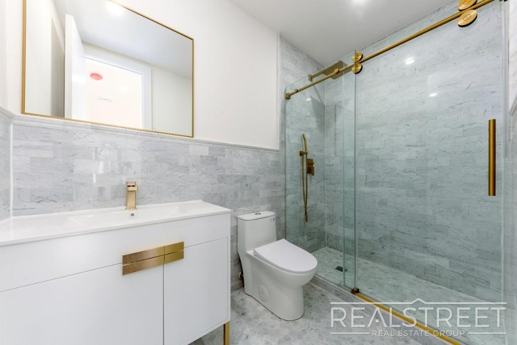 1172 Fulton St - Photo 8