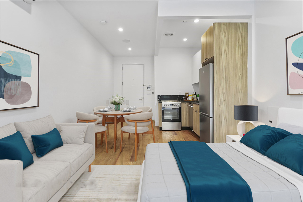 61 Montrose Avenue - Photo 1