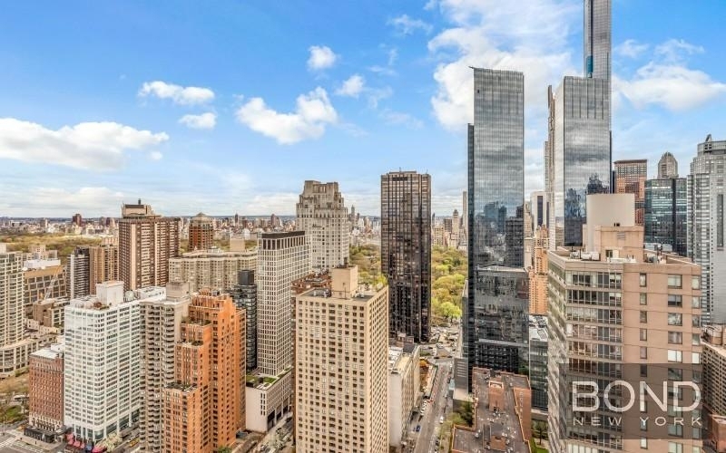 West 60th Street - Photo 16
