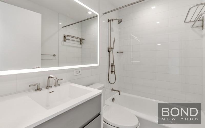 West 60th Street - Photo 12