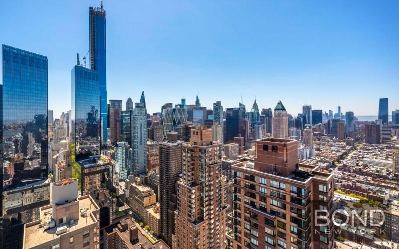 West 60th Street - Photo 2