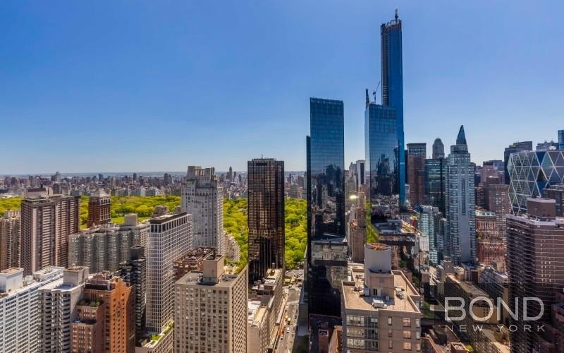 West 60th Street - Photo 6