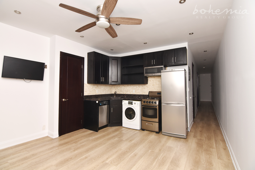 8 West 108th Street - Photo 0