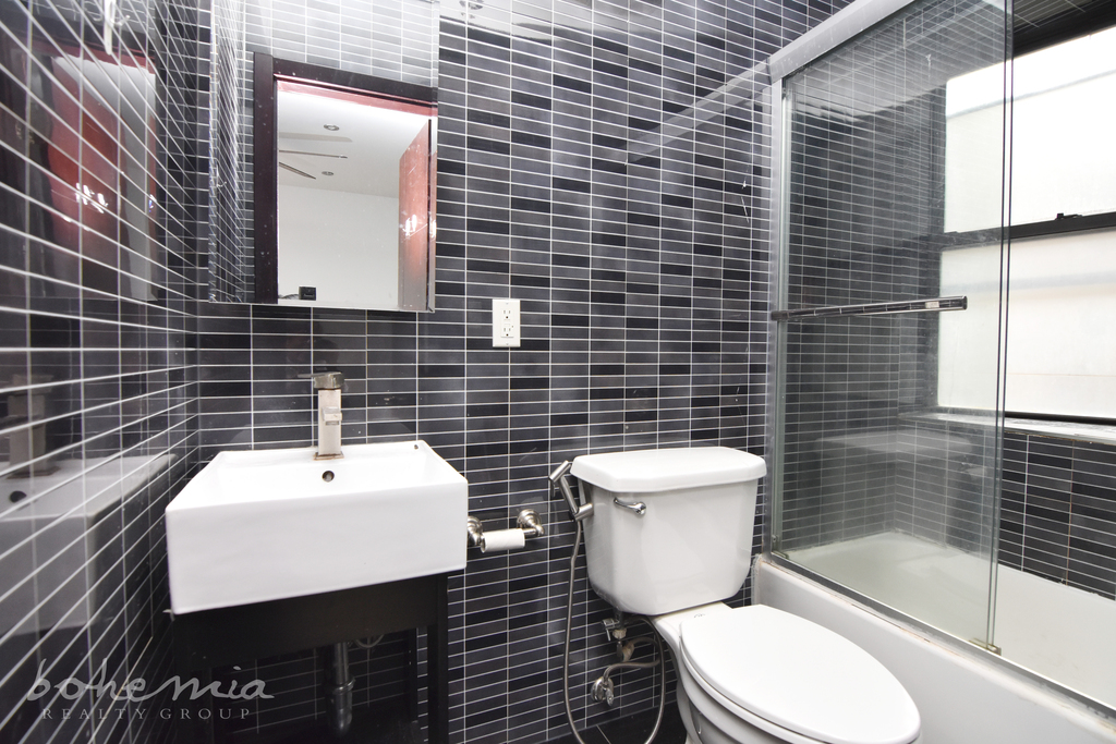 8 West 108th Street - Photo 5
