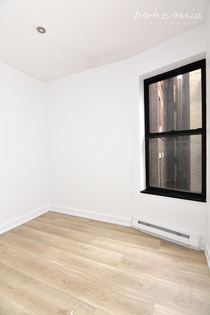 8 West 108th Street - Photo 2