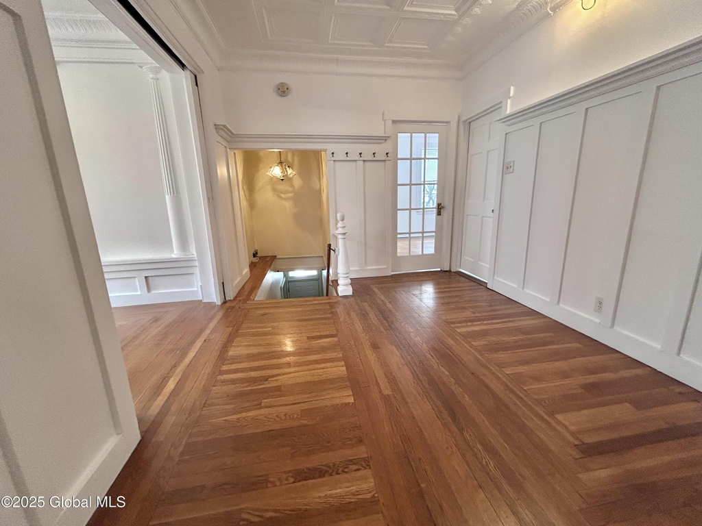 290 2nd Avenue - Photo 2
