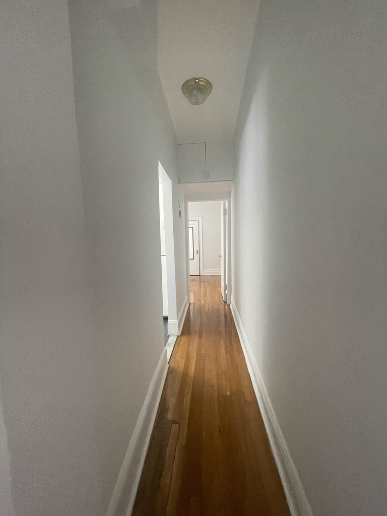 West 97th and Broadway - Photo 9