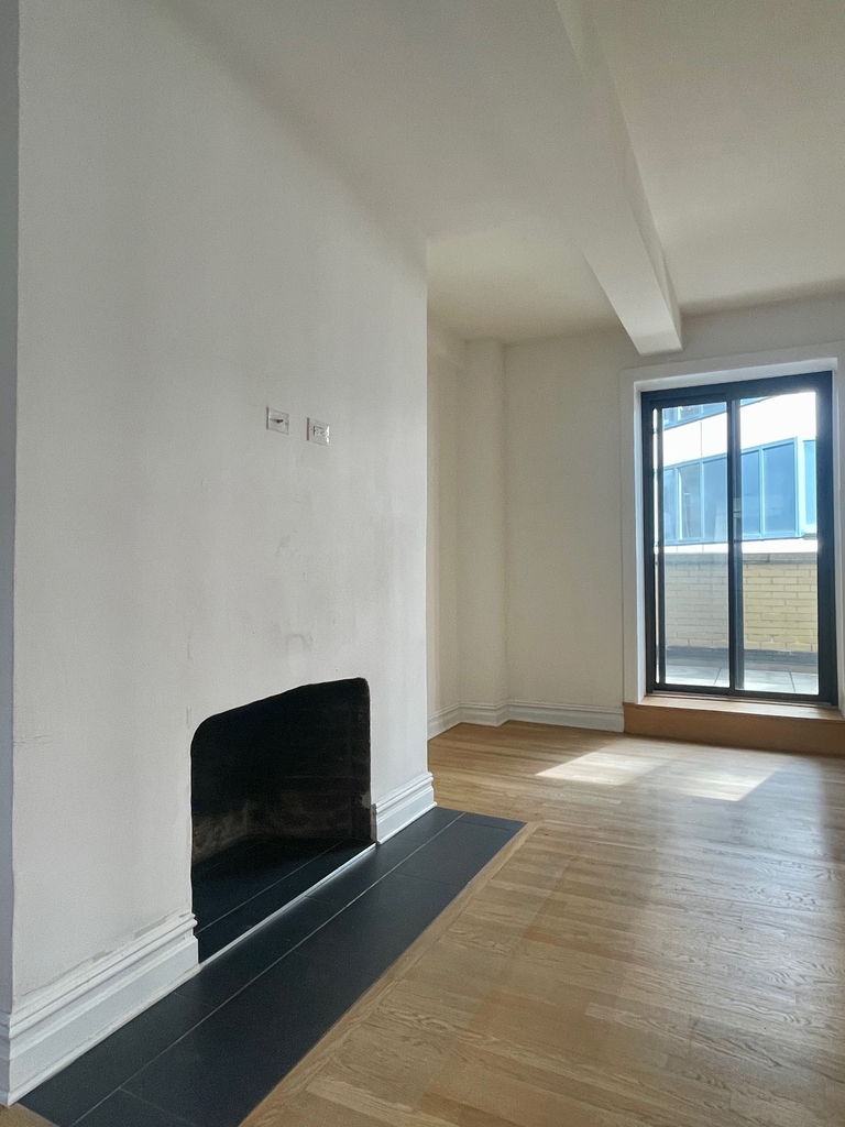 West 55th Street - Photo 3