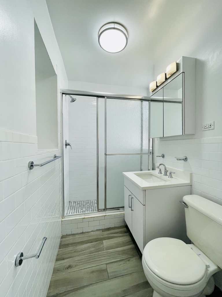 West 55th Street - Photo 8