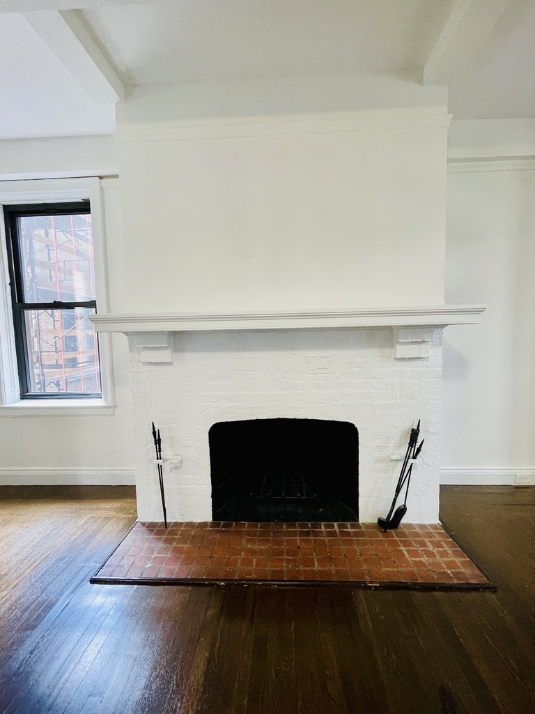 West 55th Street - Photo 0