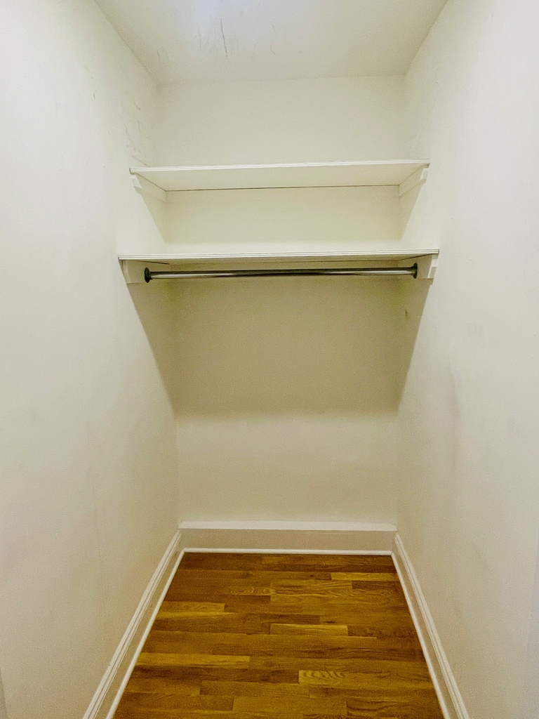 West 55th Street - Photo 14