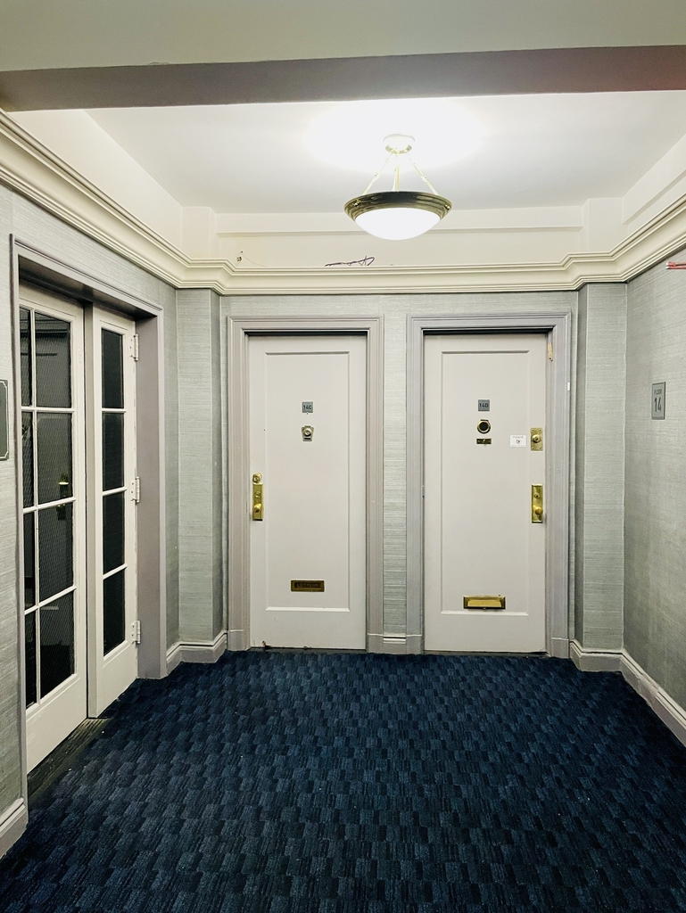 West 55th Street - Photo 12