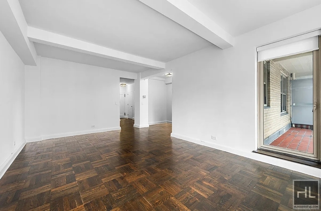 East 57th Street - Photo 2