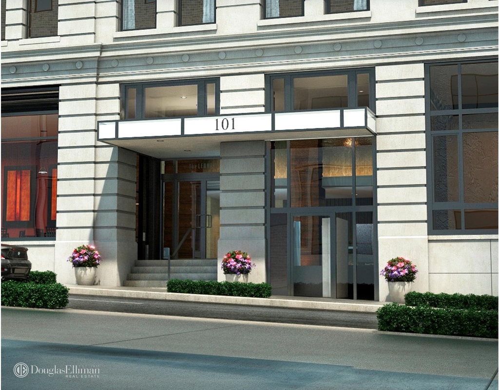 101 Leonard St - Photo 12