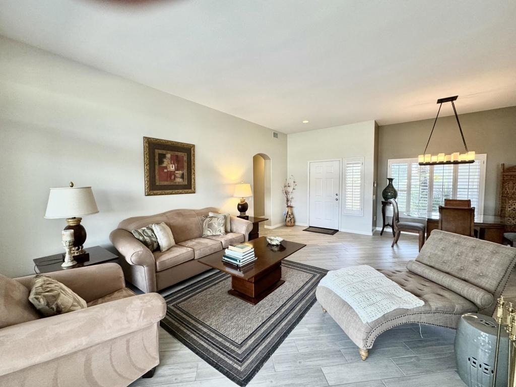 38071 Brandywine Avenue - Photo 5