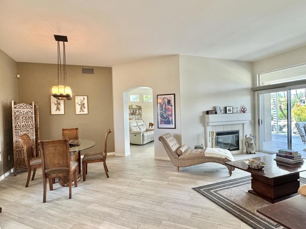 38071 Brandywine Avenue - Photo 3